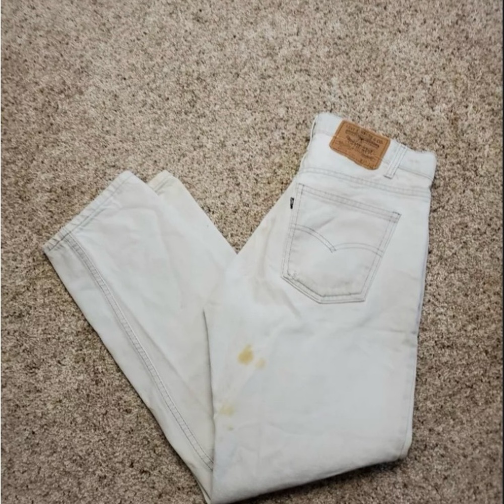 Vintage Levi 505 33x30 white Denim Jeans
